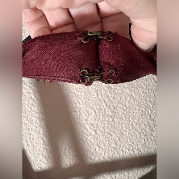 City Triangles Maroon Formal Gown w/ Beaded Neckline – Size 15 - Picture 5 of 8